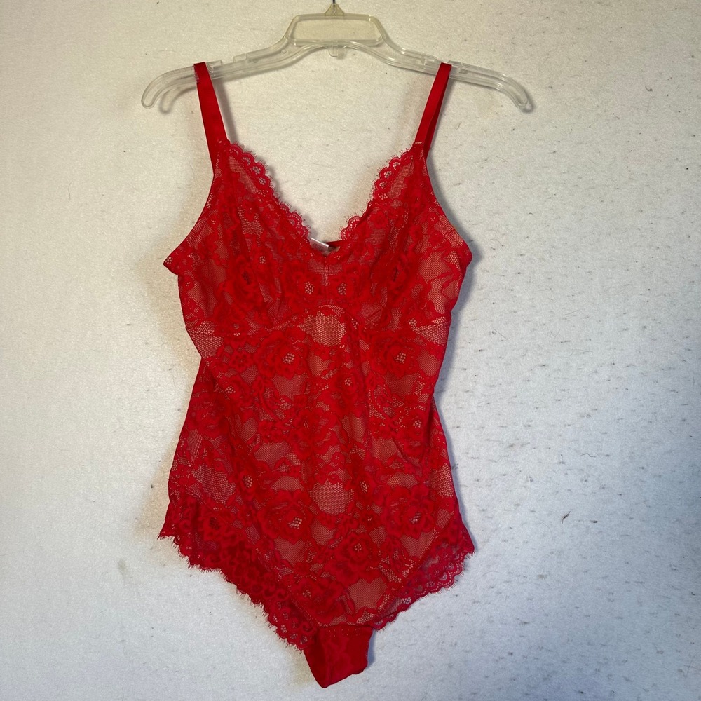 Popilush Red Floral Lace Shapewear Bodysuit V-Neck Tummy Control NWT